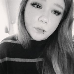 Meet your Posher, Alexandra